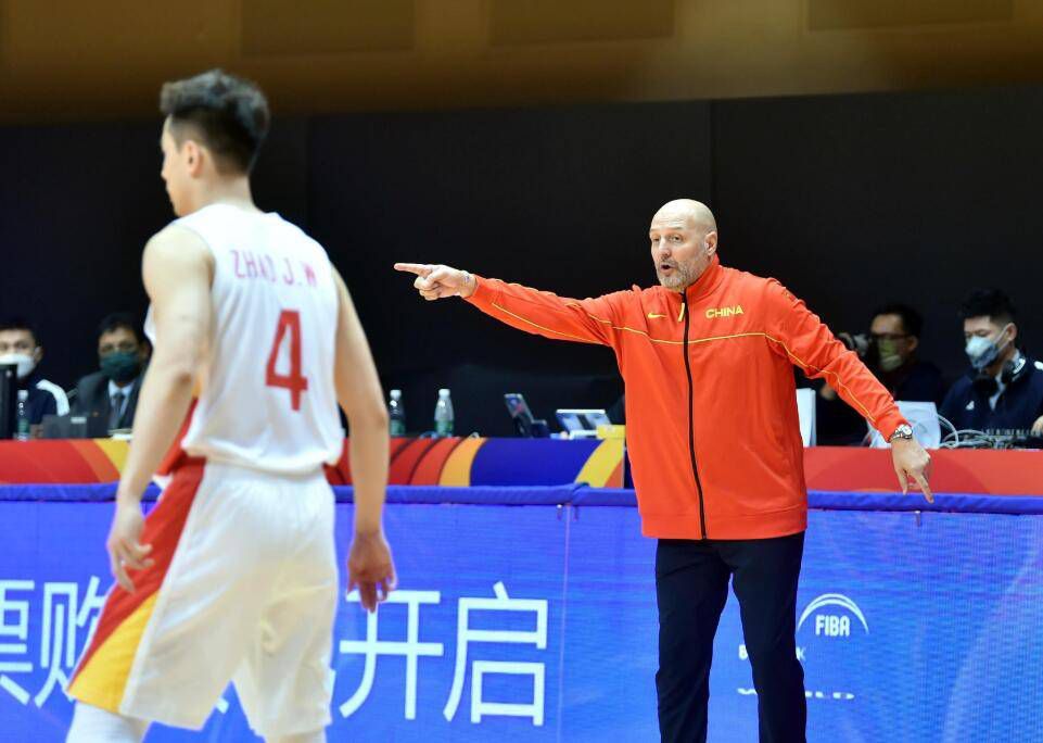 巴萨很乐意达成这笔交易，现在只差维拉方面同意修改合同，并提前结束租借。